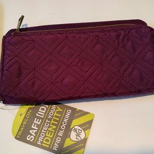 Travelon RDIF Purple Quilted Wristlet Wallet.